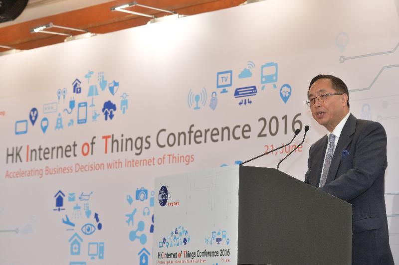 创新及科技局局长杨伟雄今日（六月二十一日）在香港物联网会议2016上致开幕辞，指出发展智慧城巿，推动应用物联网技术是重要关键。