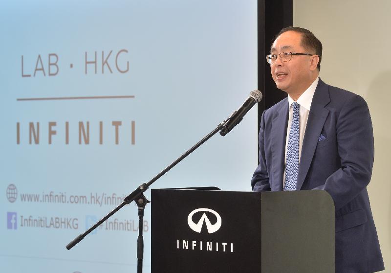 创新及科技局局长杨伟雄今日（七月四日）在英菲尼迪创业加速项目2.0启动礼上致辞，表示乐见越来越多国际企业看中香港初创企业环境日益蓬勃，自行设立加速器计划。