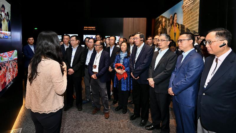 The Secretary for Constitutional and Mainland Affairs, Mr Patrick Nip (sixth right); the Secretary for Innovation and Technology, Mr Nicholas W Yang (first right); the Secretary for Financial Services and the Treasury, Mr James Lau (third right); and Legislative Council members visit the Alibaba Group in Hangzhou this morning (April 24) during the Legislative Council joint-panel duty visit to the major cities in the Yangtze River Delta Region.